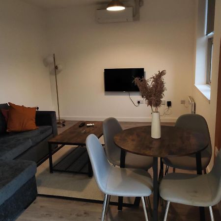 404 Bayard Plaza 2 Bedroom Apartment With Outside Terrace ピーターバラ エクステリア 写真