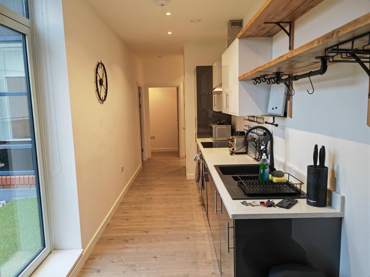 404 Bayard Plaza 2 Bedroom Apartment With Outside Terrace ピーターバラ エクステリア 写真