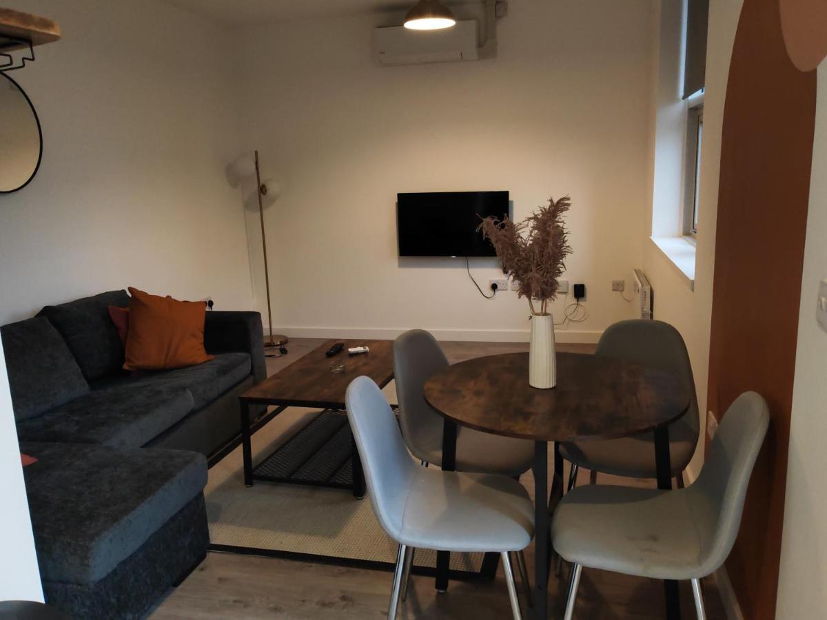 404 Bayard Plaza 2 Bedroom Apartment With Outside Terrace ピーターバラ エクステリア 写真
